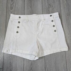 American Eagle Plus Women's White Button-Detail Shorts Size 18
